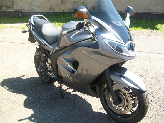 Annonce occasion, vente ou achat 'Vends moto triumph 1050 ST'