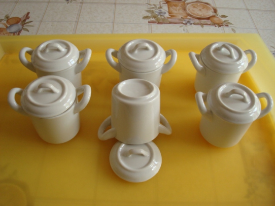Annonce occasion, vente ou achat '6 pot  crme ancien porcelaine 2030 /0'