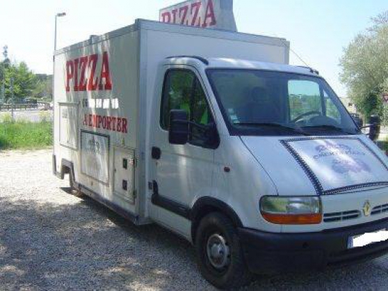 Camion pizza renault master food truck Marche.fr