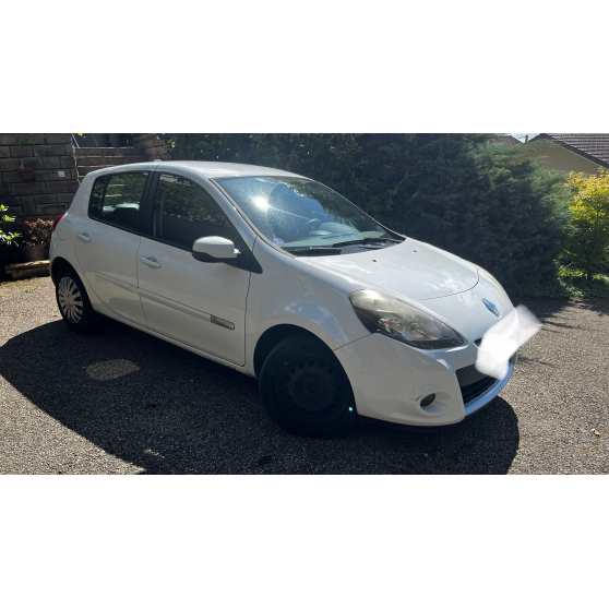 Annonce occasion, vente ou achat 'Clio 3 - 1,2 essence finition Expression'