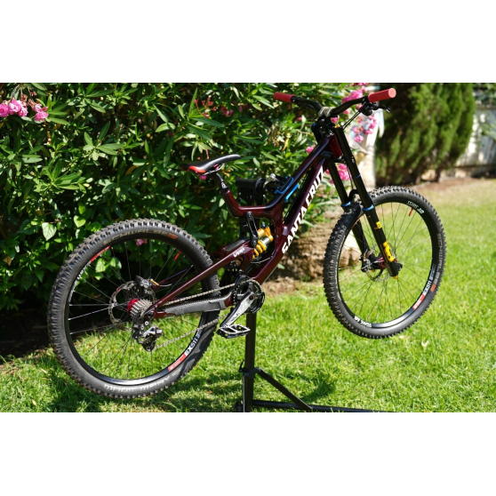 Annonce occasion, vente ou achat 'Santa Cruz V10 L MX / Carbone CC DH 2023'
