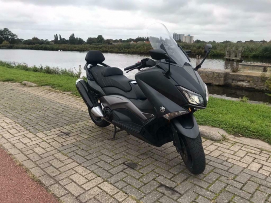 Annonce occasion, vente ou achat 'Yamaha T-MAX 530 IRON MAX 2015 Keyless'