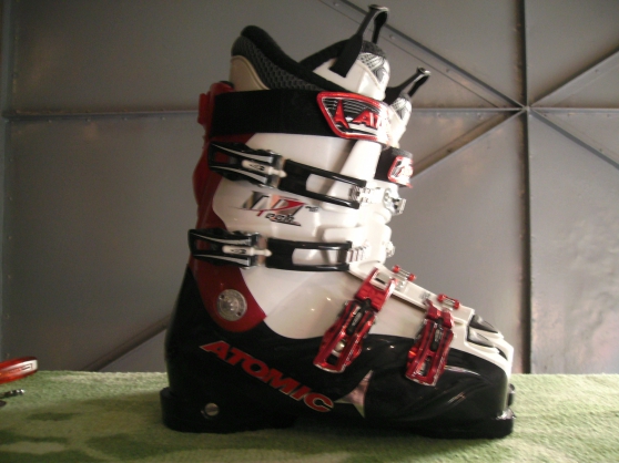 Annonce occasion, vente ou achat 'Chaussures de ski Atomic M Tech'