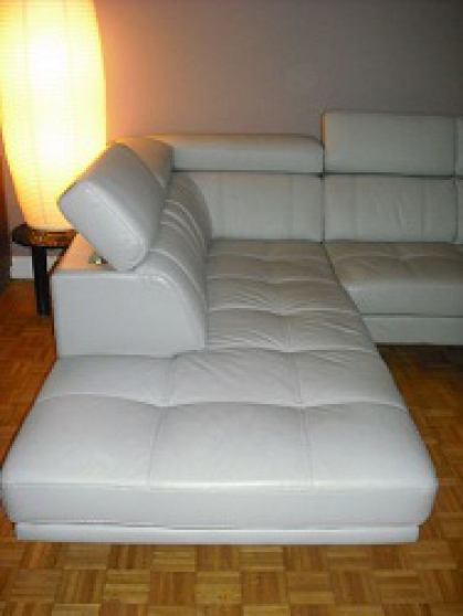 Canapé en cuir blanche 280EUR