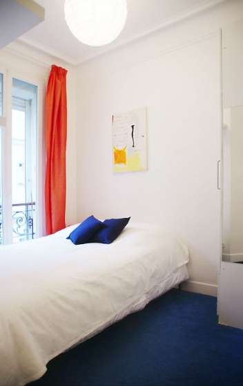 Annonce occasion, vente ou achat 'ROOM ROOM ROOM'