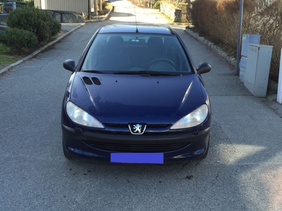 PEUGEOT 206 1.4L 75 ch Année 1999