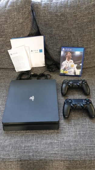 Annonce occasion, vente ou achat 'SONY PlayStation 4 (PS4) slim noir 500GB'