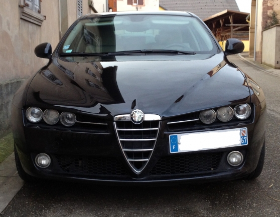 Annonce occasion, vente ou achat 'Alfa Romeo 159 SW GPS tts options'
