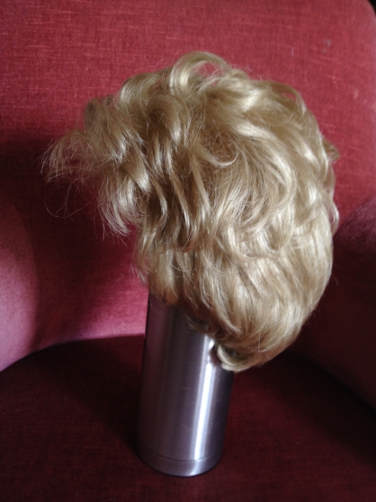 Annonce occasion, vente ou achat 'perruque courte blonde NJ cration'