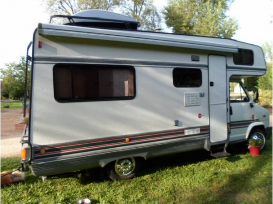 Annonce occasion, vente ou achat 'camping car Burstner citroen 6 places'