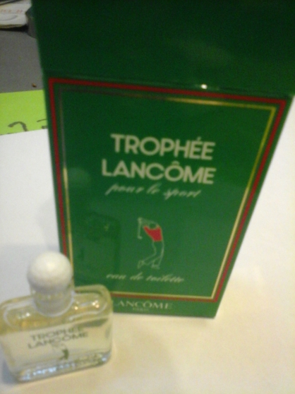 Annonce occasion, vente ou achat 'miniature parfum trophe lancome'