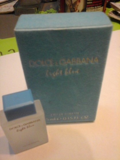 Annonce occasion, vente ou achat 'miniature parfum dolce gabbana'