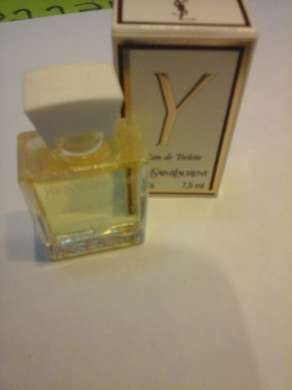 Annonce occasion, vente ou achat 'miniature parfum yves saint laurent'