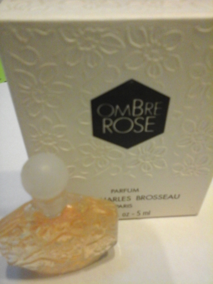 Annonce occasion, vente ou achat 'miniature parfum ombre rose'