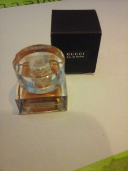 Annonce occasion, vente ou achat 'miniature parfum gucci'