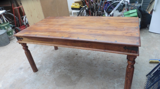 Annonce occasion, vente ou achat 'table en bois exotique 170 cm X 90 cm'