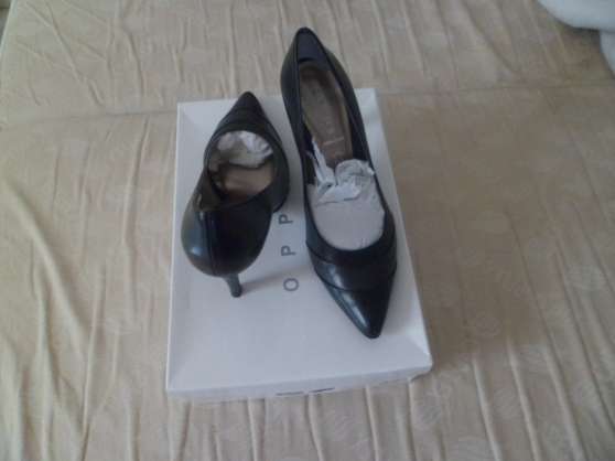 Annonce occasion, vente ou achat 'chaussures neuves'