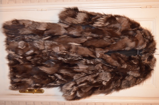 Annonce occasion, vente ou achat 'manteau renard marron'