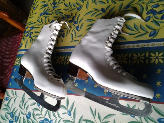 Annonce occasion, vente ou achat 'Vends patins � glace femme'