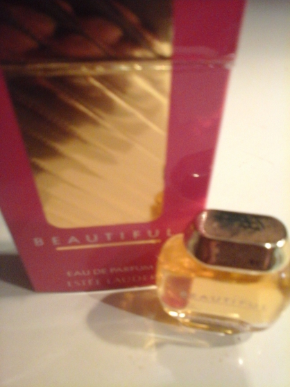 Annonce occasion, vente ou achat 'miniature parfum beautiful'
