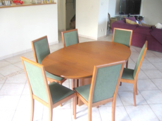 Annonce occasion, vente ou achat 'Belle table ovale.'
