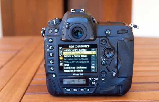 Annonce occasion, vente ou achat 'Nikon D4 appareil photo reflex numerique'