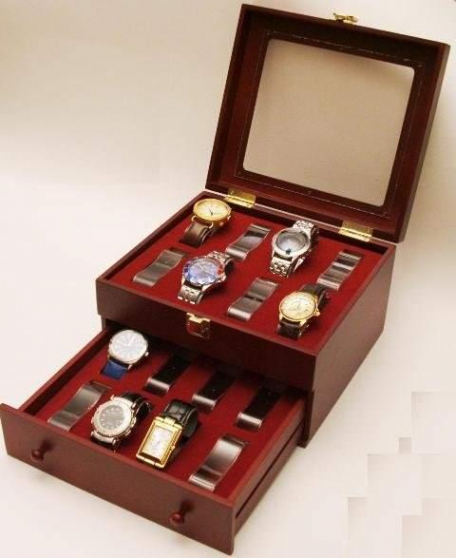 Annonce occasion, vente ou achat 'Coffrets bois pour 16 montres'