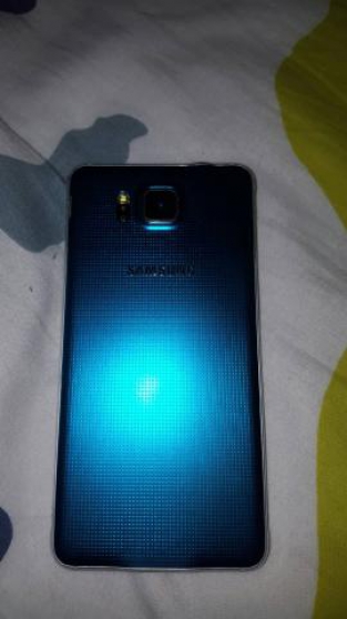 Samsung Galaxy alpha bleu