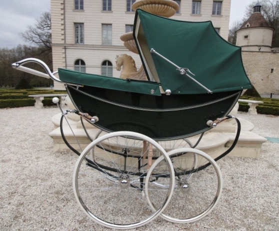 Annonce occasion, vente ou achat 'Chariot Marmet QUEEN vert 1965'