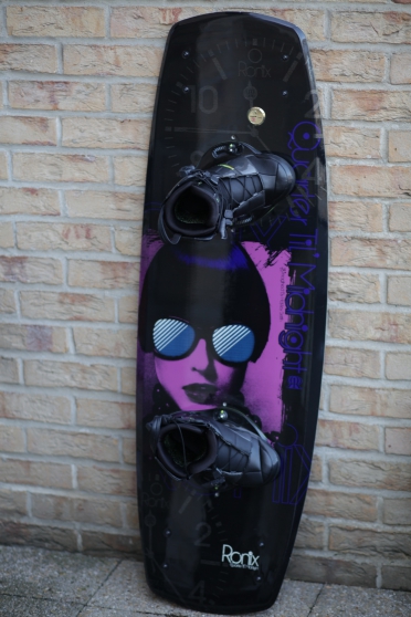 Annonce occasion, vente ou achat 'Wakeboard et chauss Ronix : 400 euros'