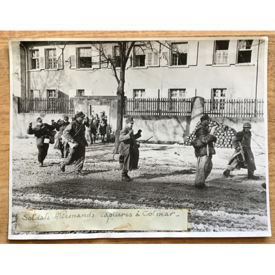 Annonce occasion, vente ou achat 'Photos prisonniers Allemands - 1945'