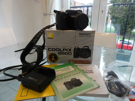 Annonce occasion, vente ou achat 'Nikon COOLPIX 8800 8.0 MP Appareil Photo'