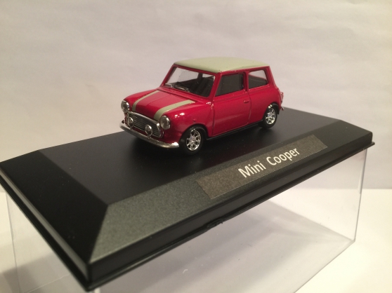 Annonce occasion, vente ou achat 'Mini Cooper rouge miniature 1/43'