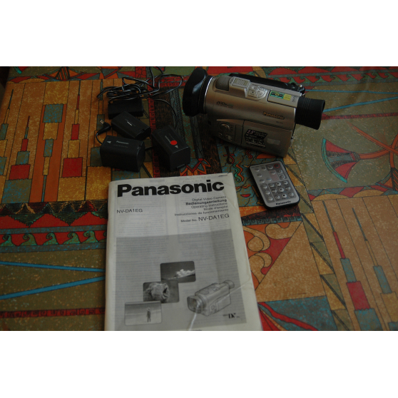 Annonce occasion, vente ou achat 'Camescope DV. Panasonic NV - DA - 1EG'