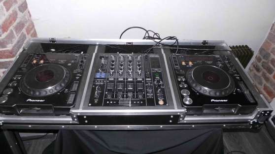 Annonce occasion, vente ou achat 'Pack pioneer cdj + Table djm800+ Flycase'