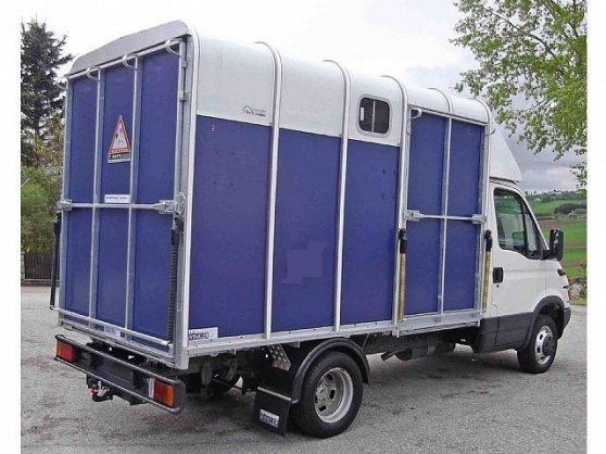 Annonce occasion, vente ou achat 'Iveco - Daily Option ABS / ASR 2 Chevau'