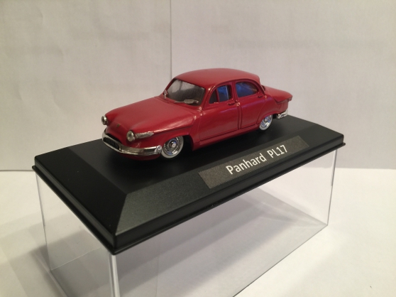 Annonce occasion, vente ou achat 'Panhard PL17 rouge miniature 1/43'