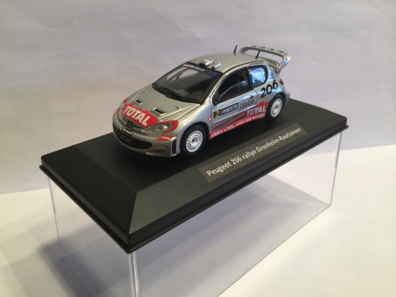 Annonce occasion, vente ou achat 'Peugeot 206 rallye miniature 1/43'