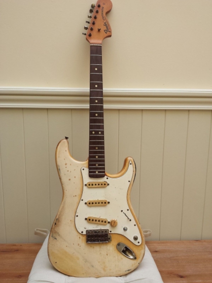 Annonce occasion, vente ou achat 'Original 1968 Fender Stratocaster blanc'