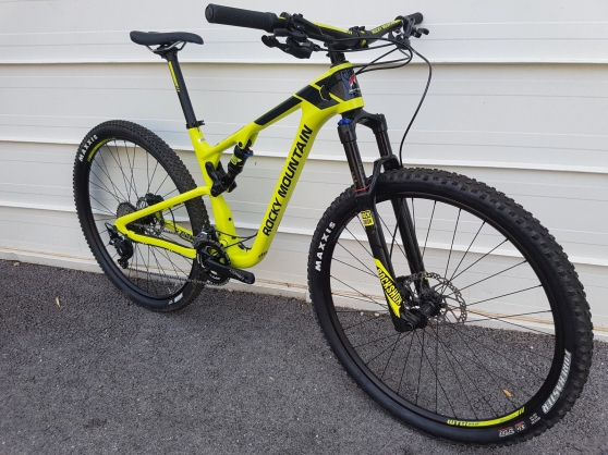 Annonce occasion, vente ou achat 'VTT ROCKY MOUNTAIN ELEMENT 930 MSL'