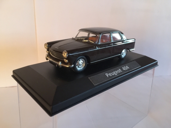 Annonce occasion, vente ou achat 'Peugeot 404 marron miniature 1/43'