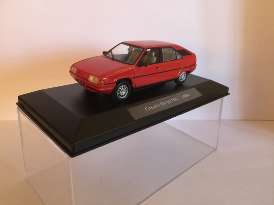 Annonce occasion, vente ou achat 'Citroen BX 16 TRS rouge miniature 1/43'