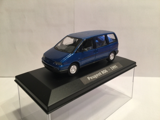 Annonce occasion, vente ou achat 'Peugeot 806 bleue miniature 1/43'