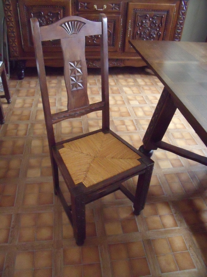 Chaises en bois