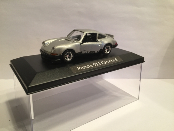 Annonce occasion, vente ou achat 'Porche 911 grise miniature 1/43'