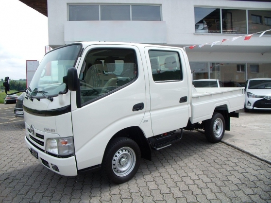 Toyota dyna 100