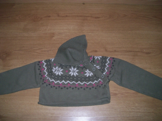 Annonce occasion, vente ou achat 'pull court fille 5 ans (ref O)'