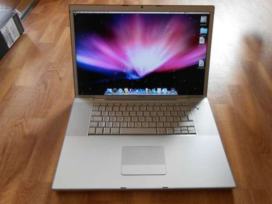 Annonce occasion, vente ou achat 'Apple MacBook Pro 17\'\' 2.4ghz + Souris +'