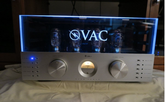 VAC PHI 300.1 Amplifier