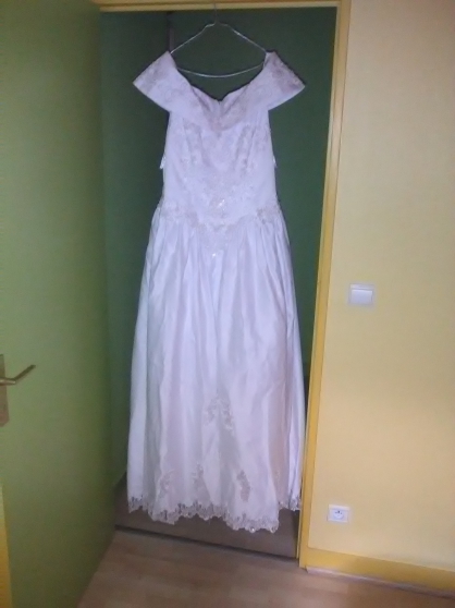 robe de mariée blanche satine + perles